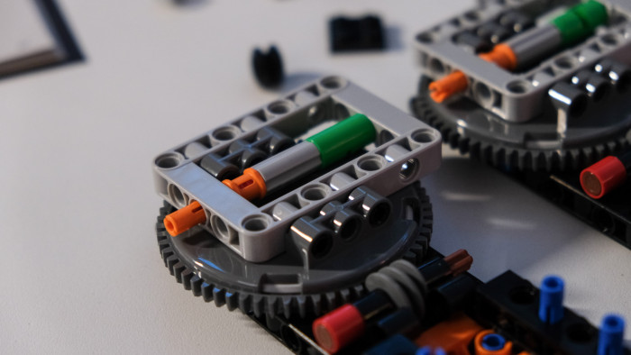 Der Unterbau ist farbkodiert. (Bild: Oliver Nickel/Golem.de)